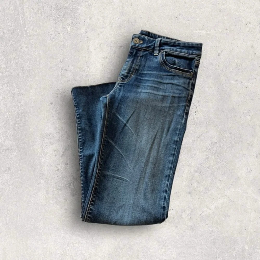 White House Black Market Slim Crop Jeans Size 4 Dark Wash